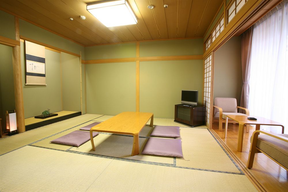 Takarazuka Hotel Exteriör bild