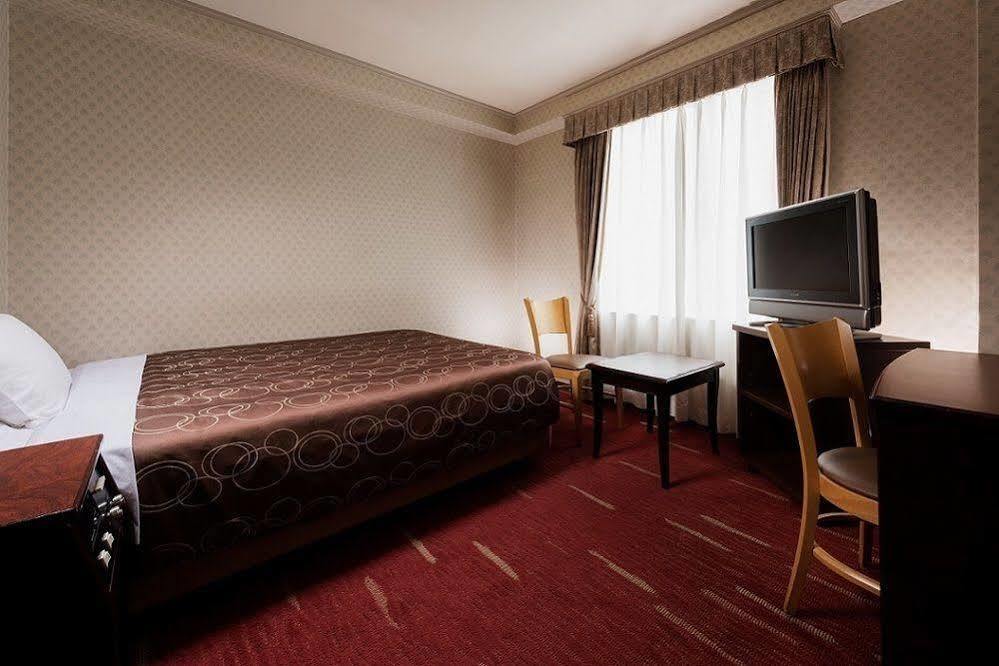 Takarazuka Hotel Exteriör bild